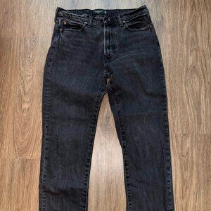 BARELY WORN Abercrombie Athletic Straight Jean (34 W x 32 L)